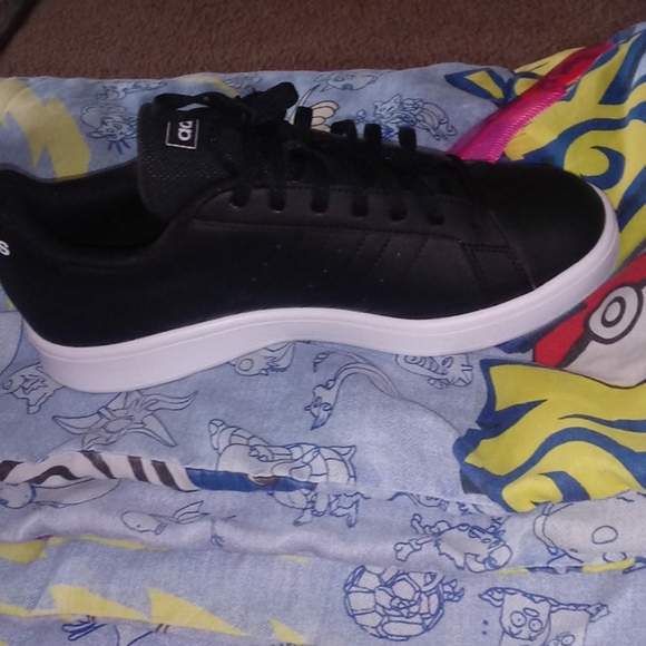 Adidas - Picture 3 of 3